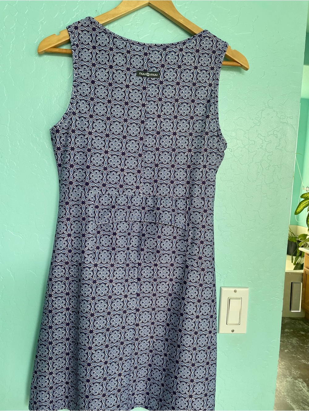 Mudd Navy Floral Geo Mini Dress with Keyhole, size Medium, pockets - Picture 5 of 5
